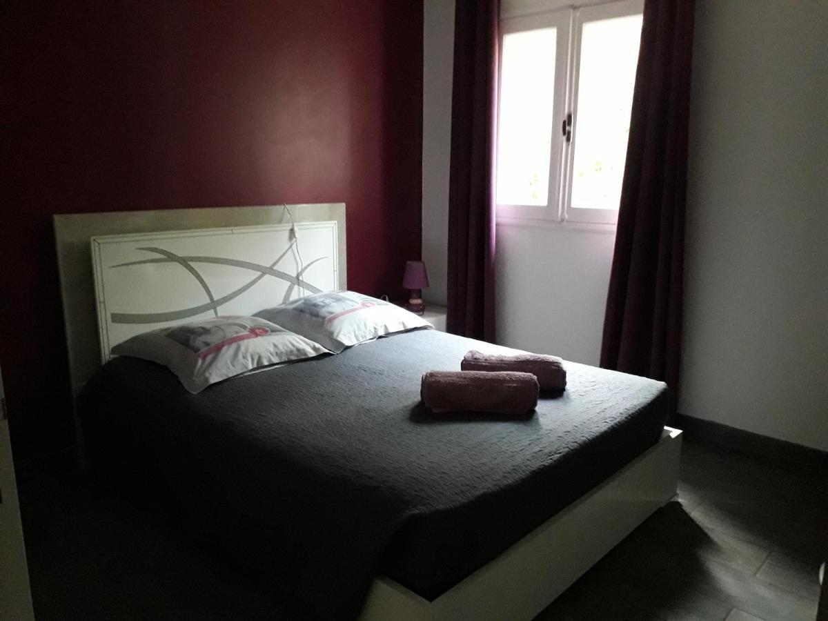 P'Ti Case D'Elena Bed and Breakfast Saint-Joseph Εξωτερικό φωτογραφία